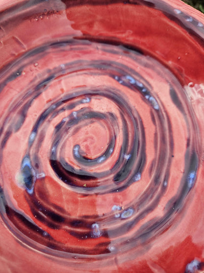 Pink spiral dinner plate