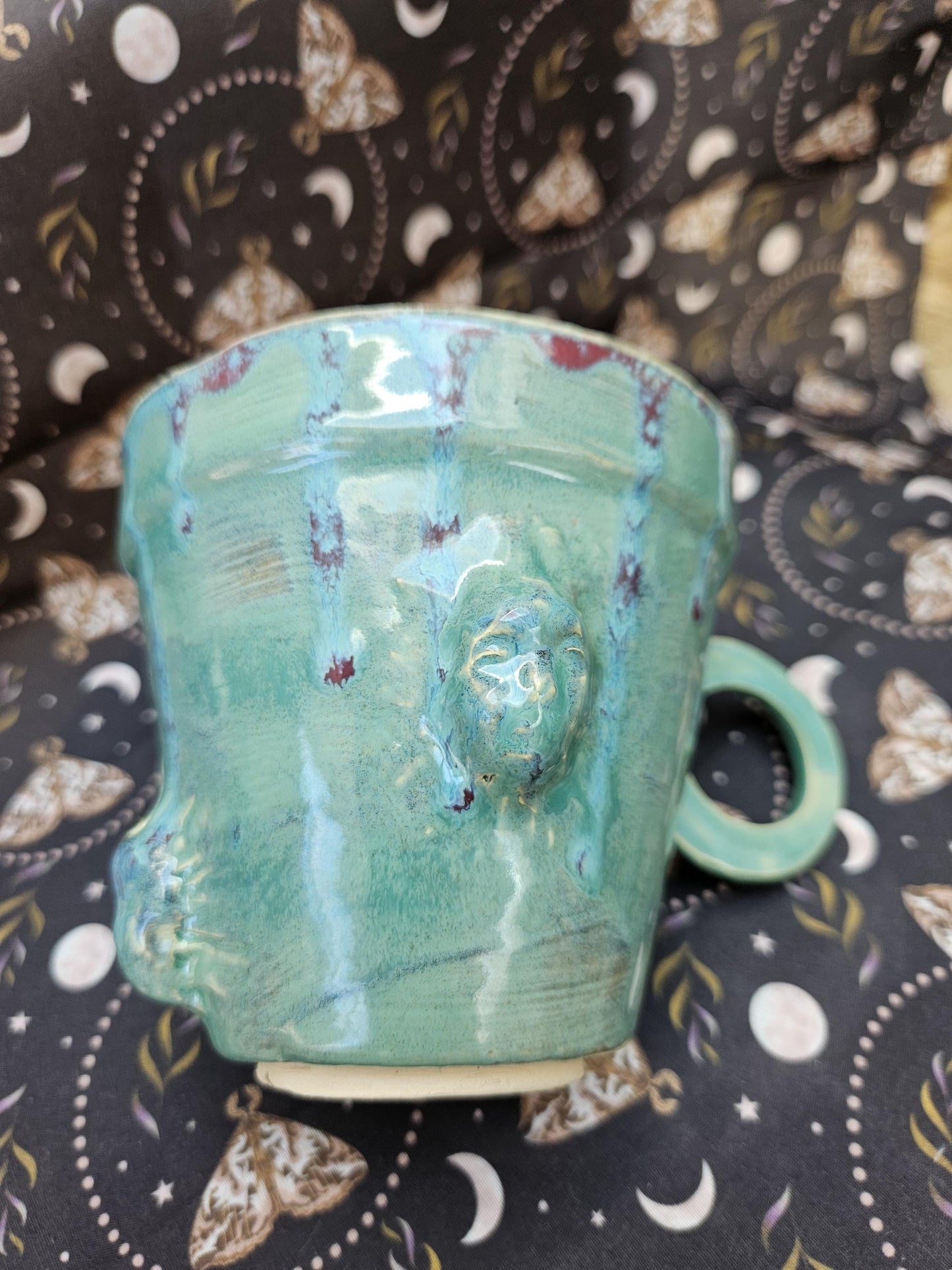 Handmade Green teacup lange skull