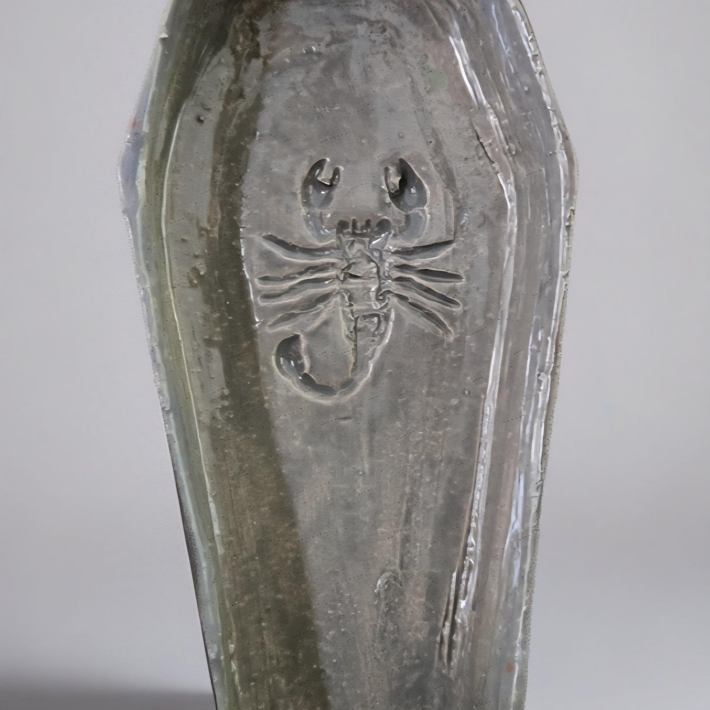 Sting & Shield Ceramic Trinket Coffin – Sentinel Ceramic Resting Place, 15×7×2 cm