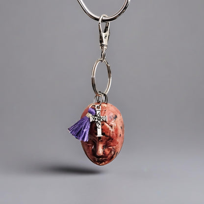 Gothic Baby Skull Keychains – Eerie Staring Ceramic Charms, 4×3 cm, various designs