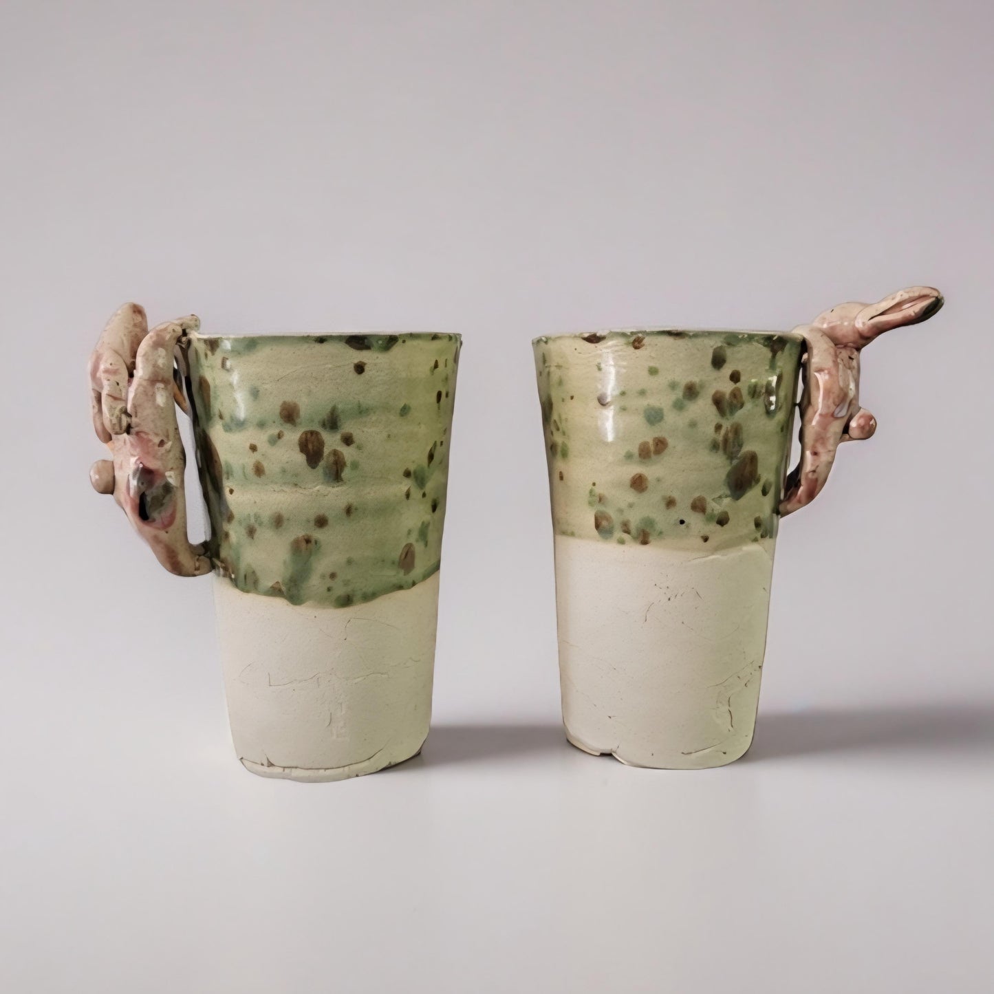 Hanging Hare Tumbler – Symbolic Renewal Ceramic Vessel, Ø8×12 cm