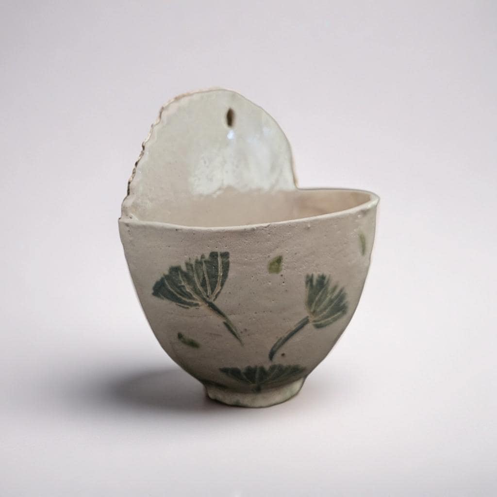 Dawn Petals Ceramic Wall Planter – Peaceful Hanging Haven, 12×12 cm