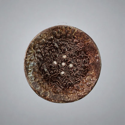 Graveyard Reverie Round Soap Dish – Gothic Ceramic Resting Place, Ø9 cm