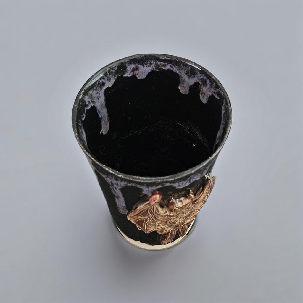 Nocturnal Bat Tumbler – Gothic Ritual Ceramic Vessel, Ø8×12 cm