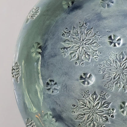 Oceanic Mandala Ceramic Plate – Summer Memories Captured in Glaze, Ø21.5×2 cm