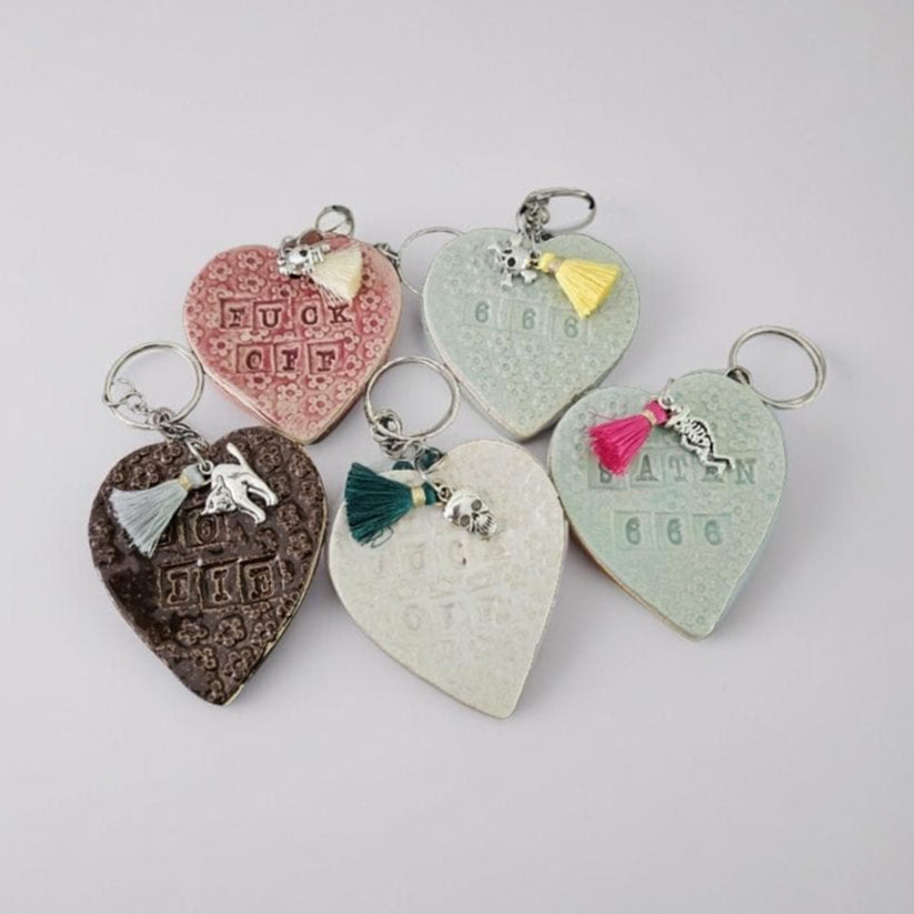 Not so loving heart Keychain – Cheerful Companion Charm, 6x5 cm