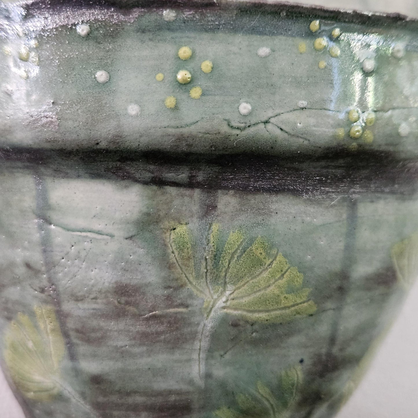 Dusk Blooms Ceramic Wall Planter – Quiet Hanging Sanctuary, Ø12×12 cm