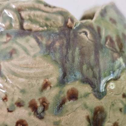 Hatching Sphere Ceramic Planter – Woodland Leaf-Touched Shell, Ø11×11 cm