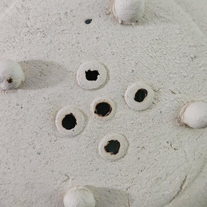 Graveyard Reverie Round Soap Dish – Gothic Ceramic Resting Place, Ø9 cm