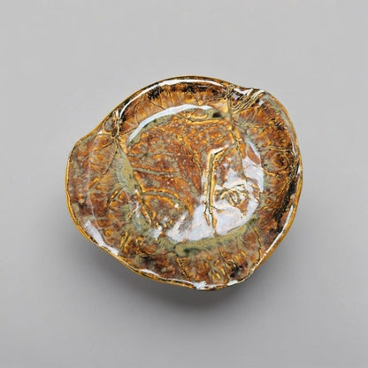 Rustic Leaf Ceramic Dish – Woodland Patterned Plate, Ø17×2 cm by Red Raven Pottery