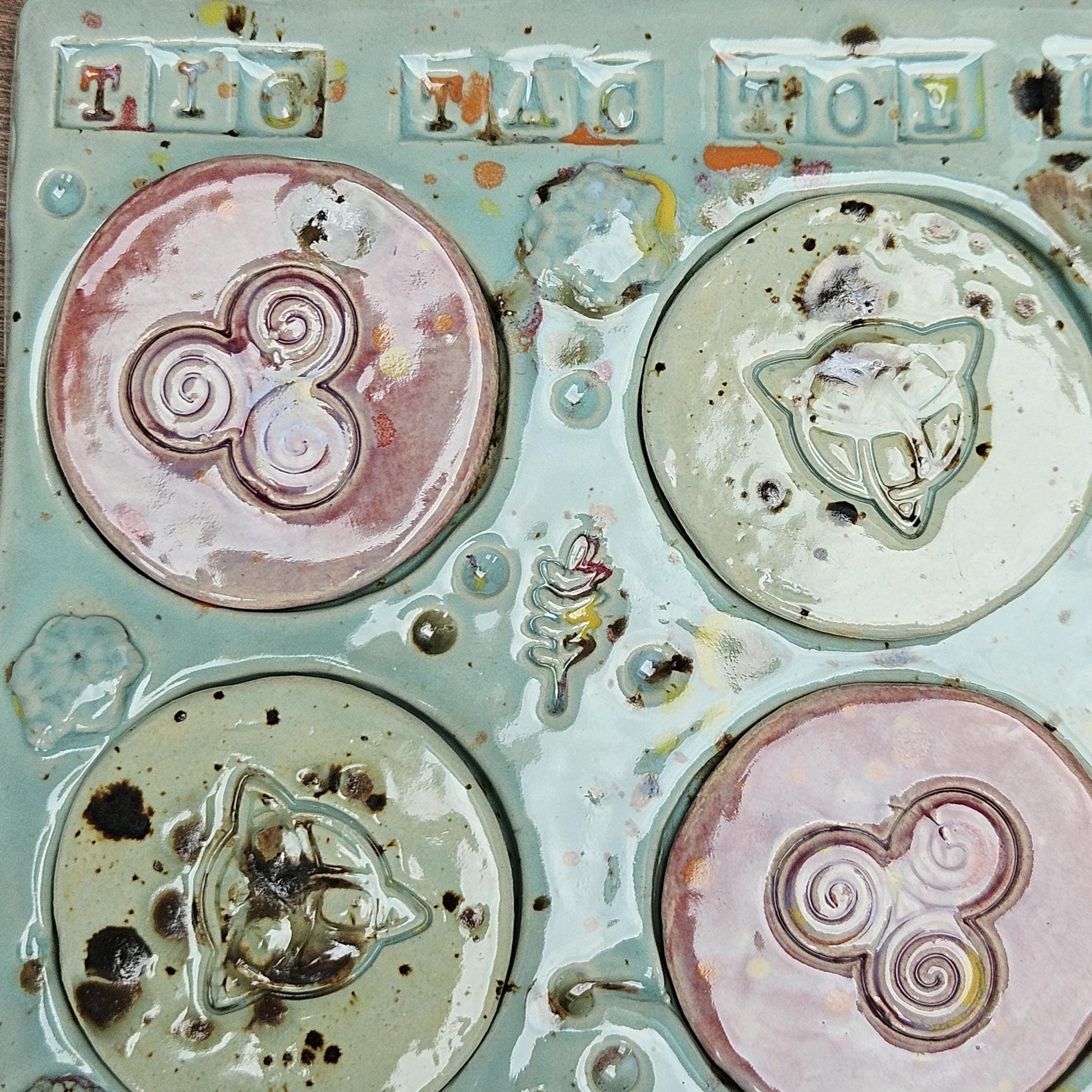 Twilight Circles Ceramic Tic Tac Toe Board – Handmade Ceramic Game Ritual, 18×18 cm by Red Raven Pottery