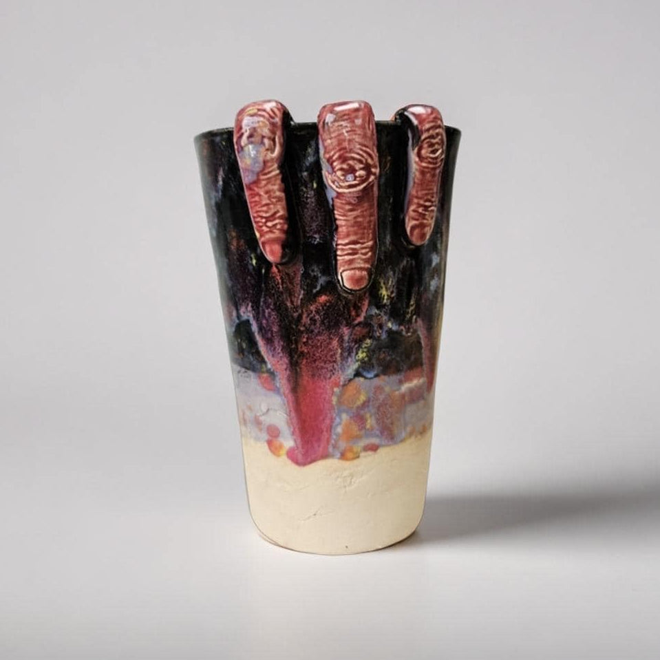 Creeping Hand Ceramic Tumbler – Grasp from the Grave, Ø8.5×13 cm by Red Raven Pottery