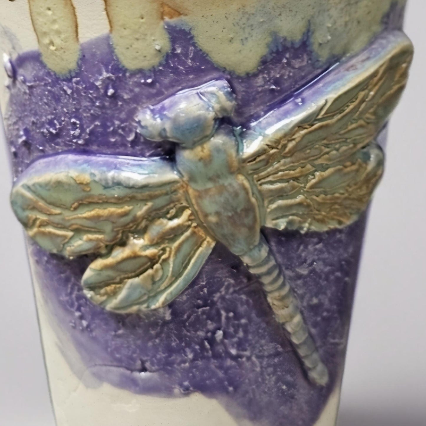 Lavender Dragonfly Ceramic Tumbler – Sculpted Symbol of Renewal, Ø8.5×12.5 cm by Red Raven Pottery