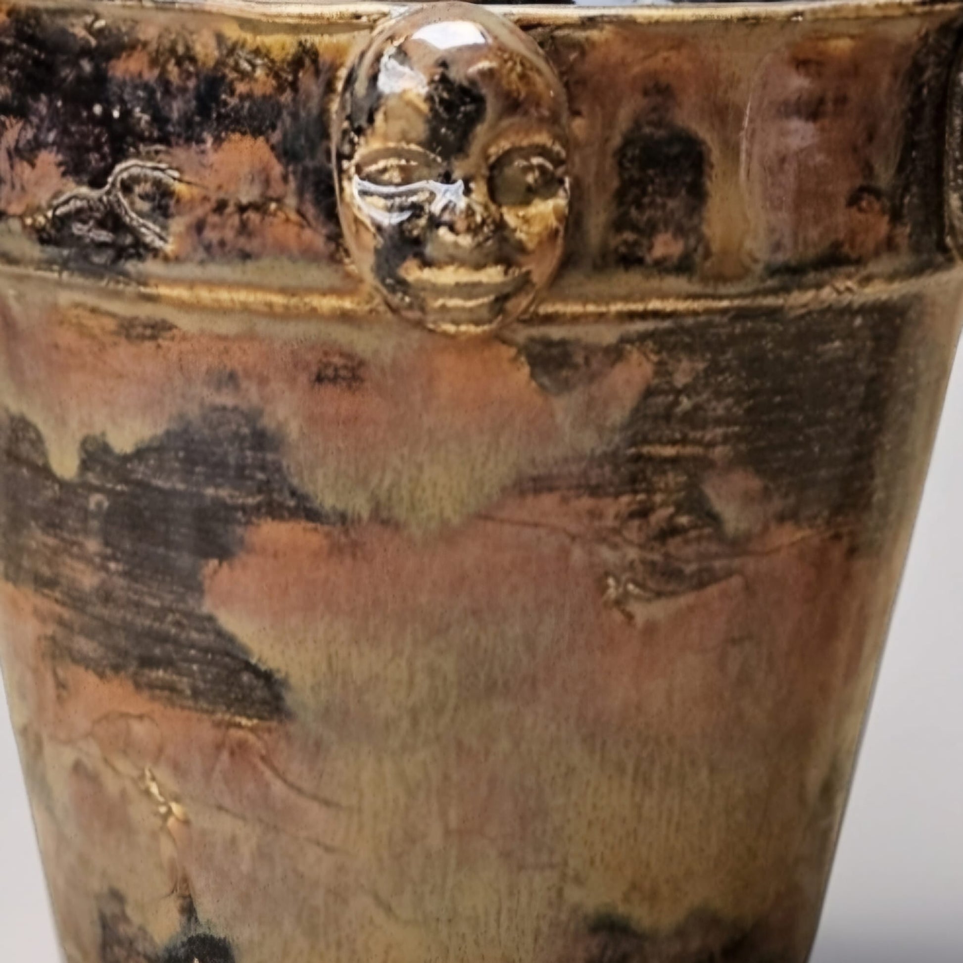 Life on Mars Ceramic Planter – Cosmic Chorus of Newborns, Ø11×8 cm by Red Raven Pottery