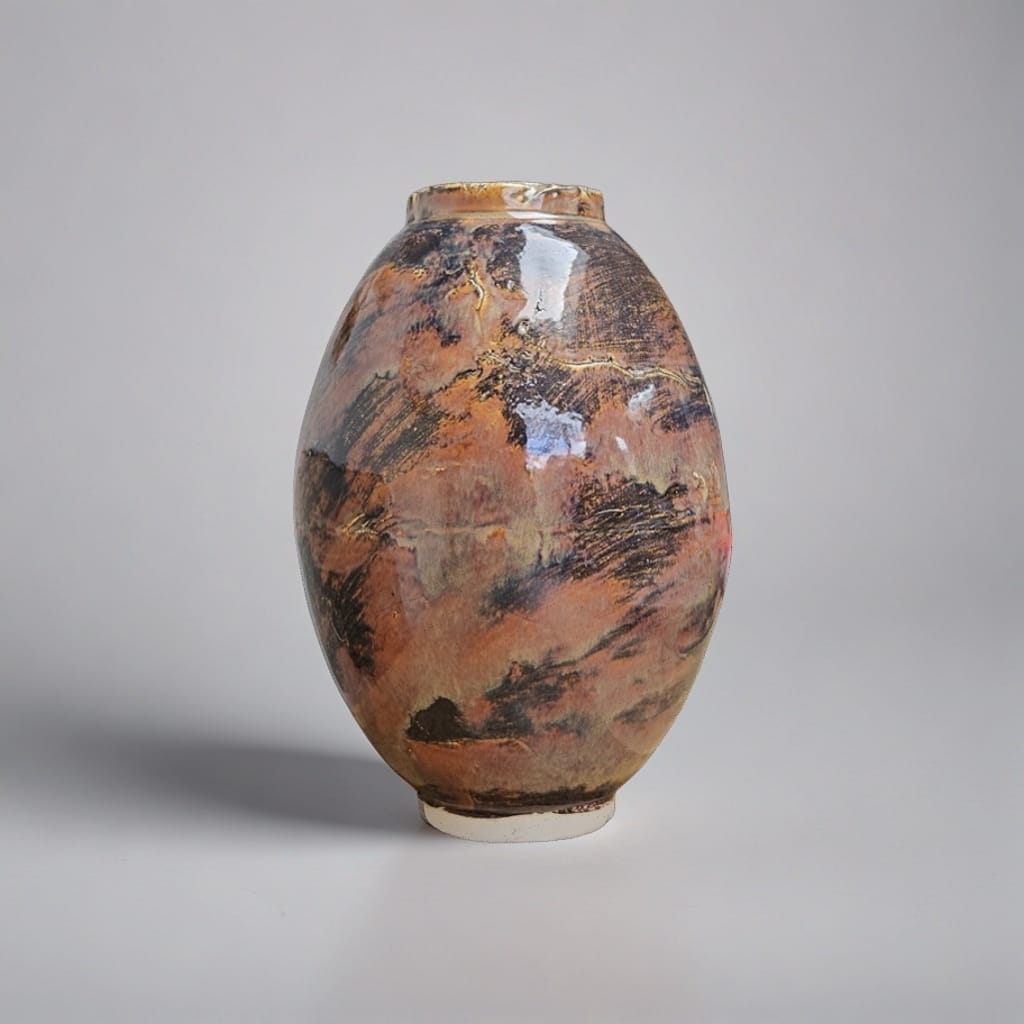 Life on Mars Ceramic Vase – Sweet Otherworldly Memories Ø 12 × 17 cm by Red Raven Pottery