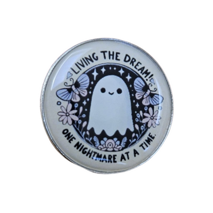 Living the Dream Lapel Pin – Nightmare Ghost Metal Badge, 3.6 × 3.6 cm