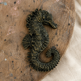 Majestic Seahorse Plaster Wall Hanging - Oceanic Studio Cast Ornament, 9 x 5 x 1.5 cm