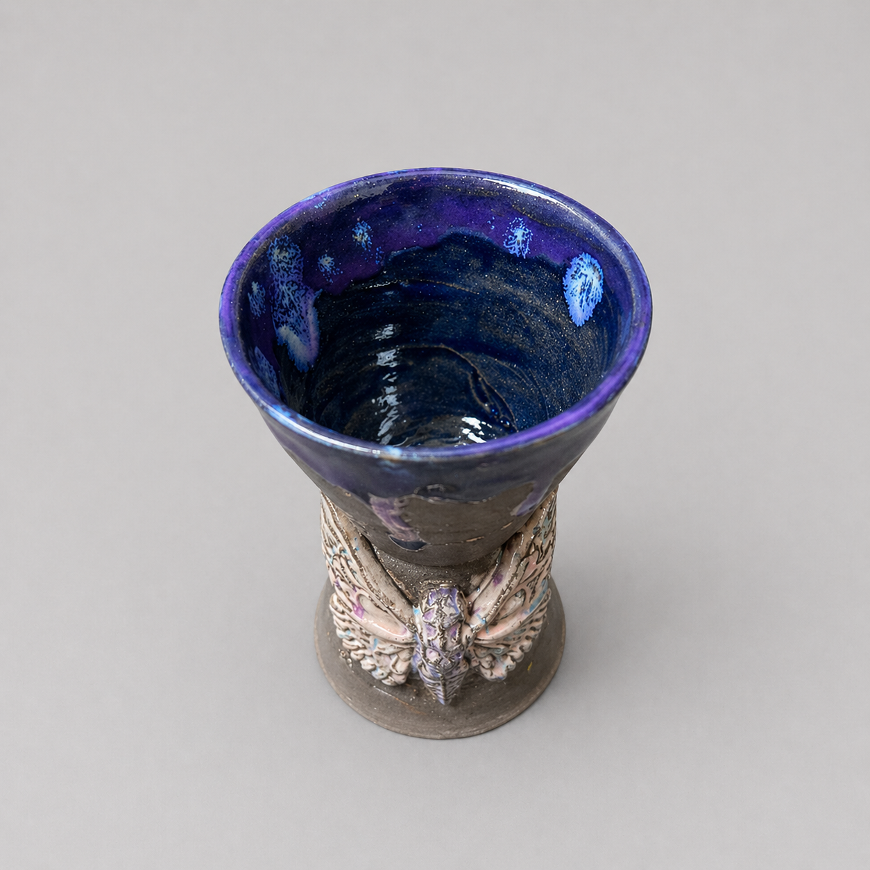 Midnight Moth Ceramic Planter – Shadow Bloom Vessel, Ø6.5×11.5 cm by Red Raven Pottery