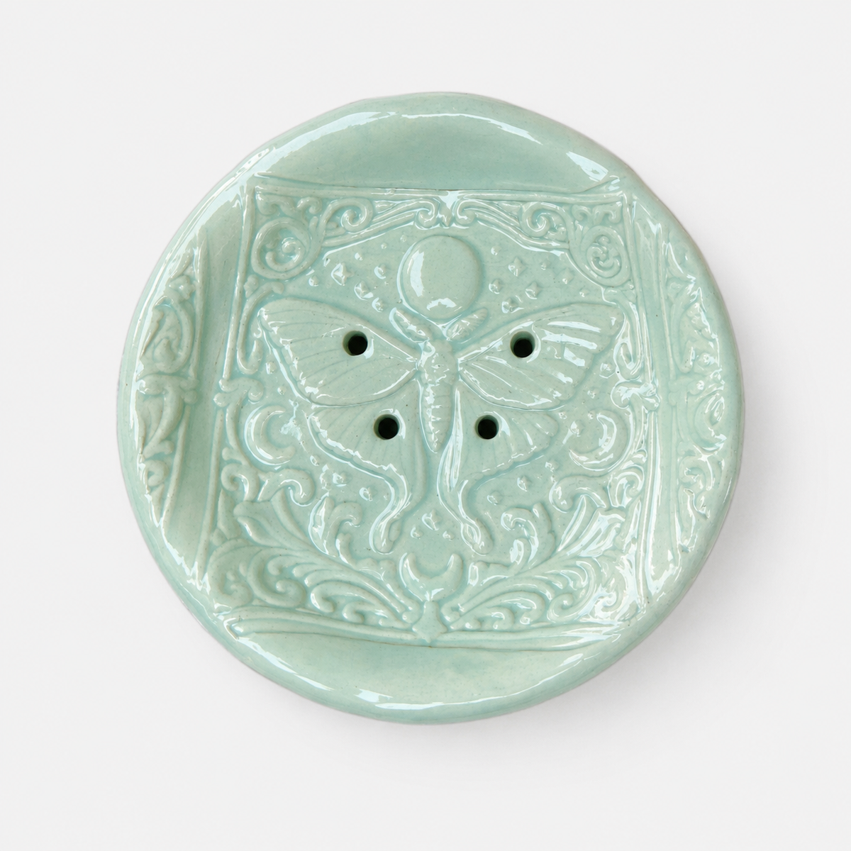 Moon Phase Moth Ceramic Soap Dish – Celestial Bathroom Ritual, Ø10 × 2 cm by Red Raven Pottery