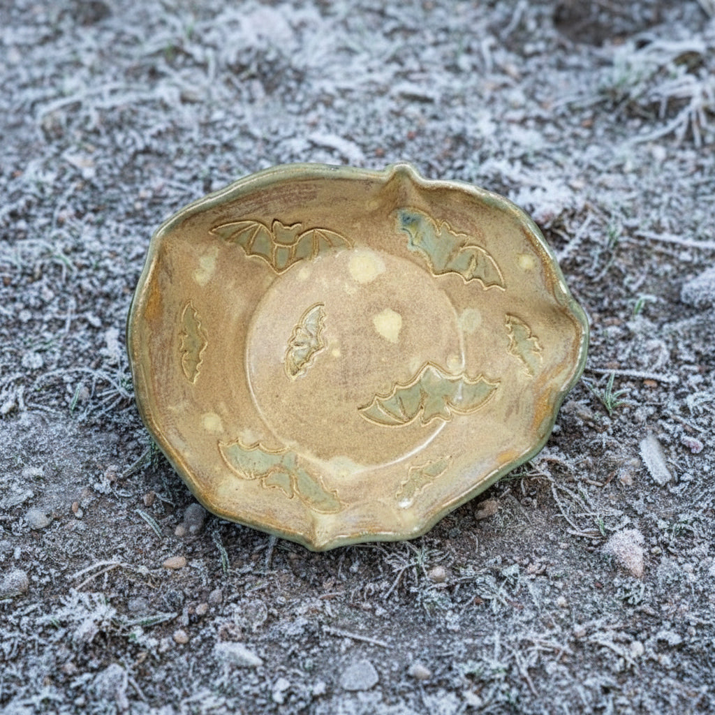 Moonlit Bat Ceramic Bowl –  Dusklit Offering Vessel, Ø16 ×5 cm by Red Raven Pottery