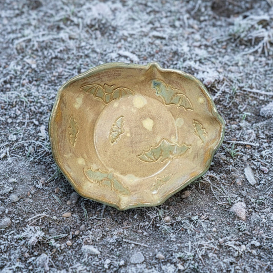 Moonlit Bat Ceramic Ruffle Bowl –  Dusklit Offering Vessel, Ø16 ×5 cm by Red Raven Pottery