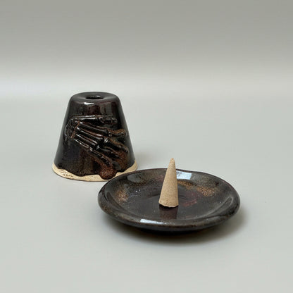 Nocturne Sightings Ceramic Incense Holder – Cone Ritual Vessel, Ø8×5.5 cm by Red Raven Pottery