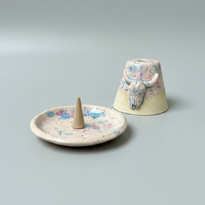 Nocturne Sightings Ceramic Incense Holder – Cone Ritual Vessel, Ø8×5.5 cm by Red Raven Pottery