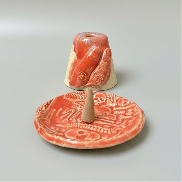 Nocturne Sightings Ceramic Incense Holder – Cone Ritual Vessel, Ø8×5.5 cm by Red Raven Pottery