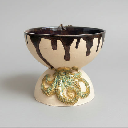 Octopus Drift Ceramic Planter – Grounded Shoreline Form, Ø14×11.5 cm by Red Raven Pottery