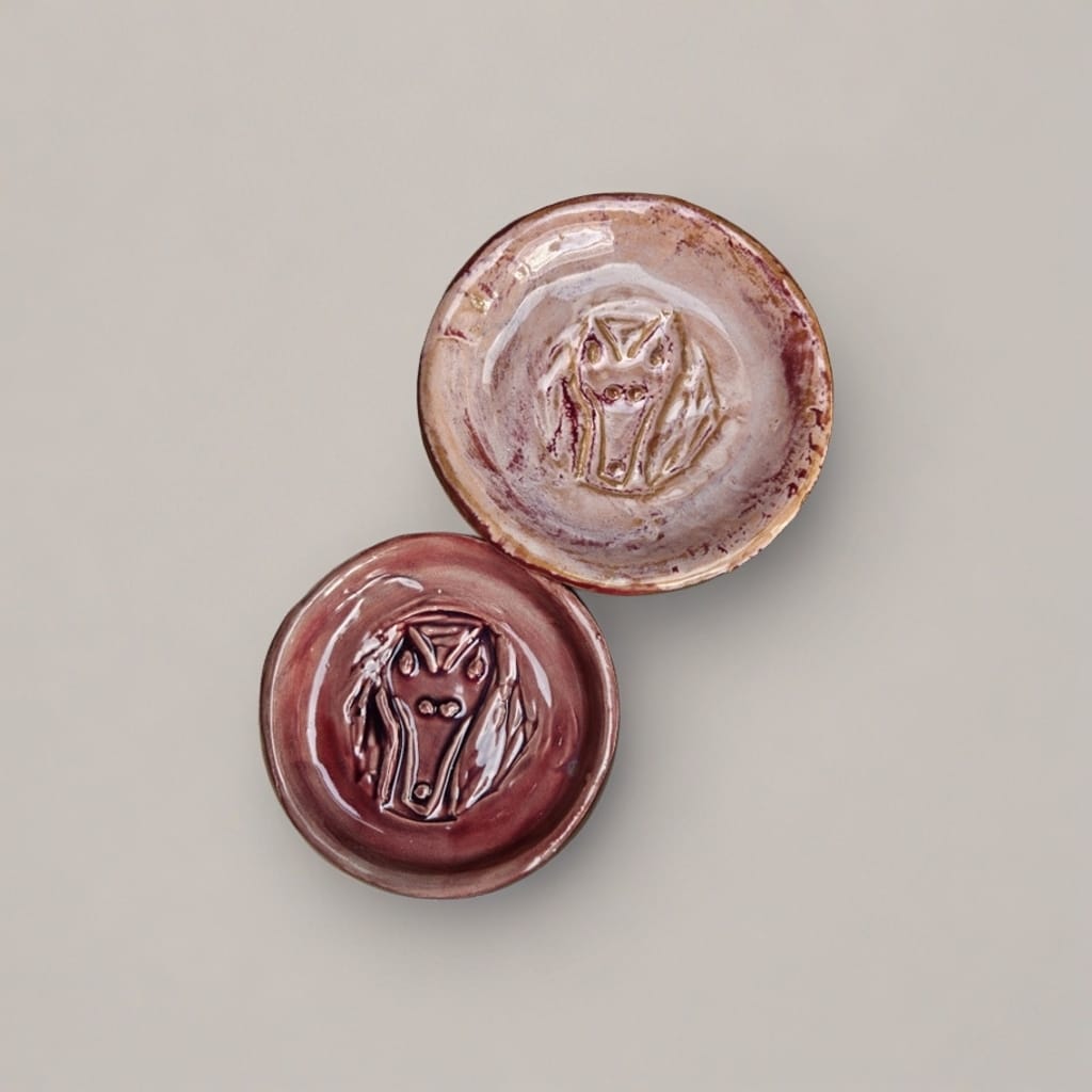 Podenco Pride Ceramic Trinket Dishes – Set of 2 Devotional Trays, Ø9 & Ø7 cm by Red Raven Pottery