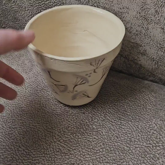 Dandelion Drift Ceramic Planter – Vintage Blue Whimsy, Ø11×10 cm by Red Raven Pottery