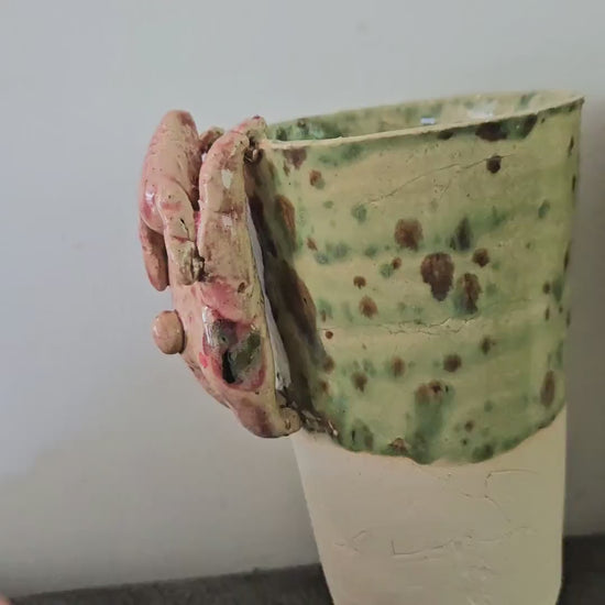 Hanging Hare Tumbler – Symbolic Renewal Ceramic Vessel, Ø8×12 cm