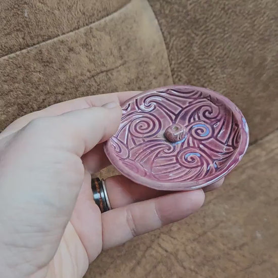 Violet Wave Ceramic Incense Holder – Tide-Quiet Ritual Vessel, Ø8 cm by Red Raven Pottery