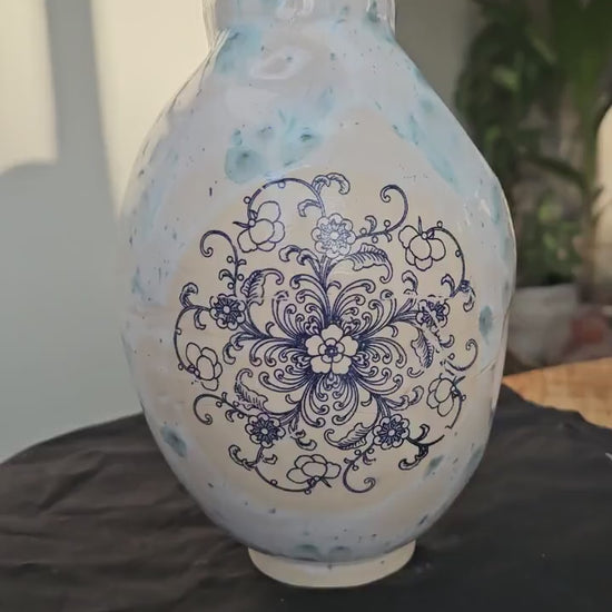 BLUE & WHITE flower vase
