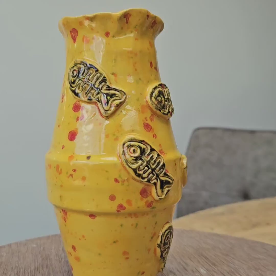 Sunburst Ceramic Vase – Ochre Glazed Fishbone Vessel, Ø9×17 cm by Red Raven Pottery