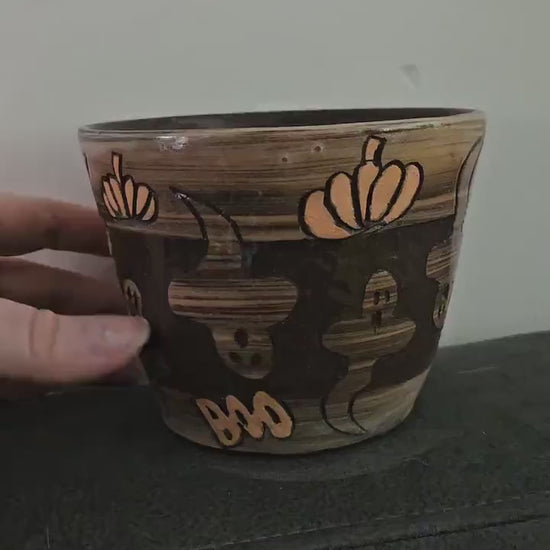 Haunted Pumpkin Planter – Spooky Whimsy Ceramic Pot, Ø 12 × 10 cm