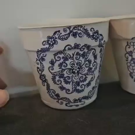 Heirloom Stamp Planter – Blue Echoes of Botanical Calm, Ø8×9 cm, handmade ceramics by Red Raven Pottery
