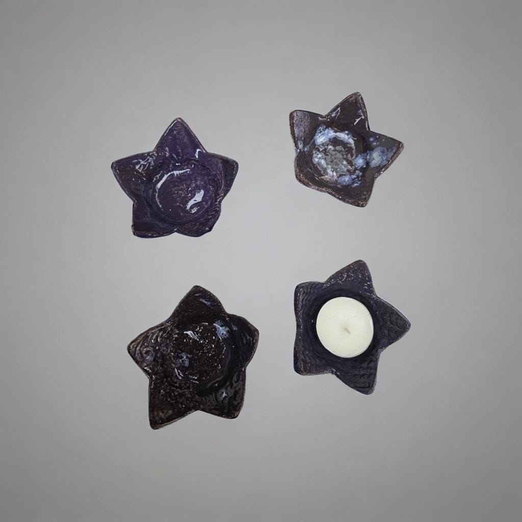 Quiet Christmas Star Ceramic Tealight Holder – Minimal Light Form, Ø8×2.5 cm by Red Raven Pottery