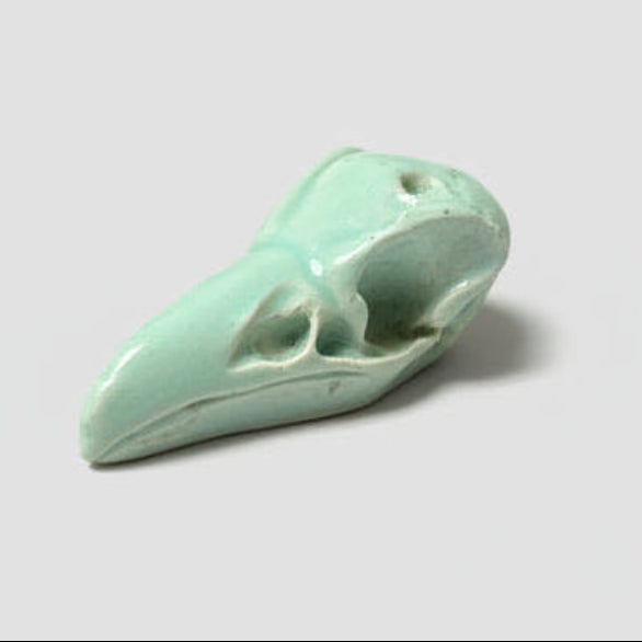 Raven Skull Pocket Talisman – Ceramic Relic of Dark Wisdom, 5×2×1.5 cm by Red Raven Pottery