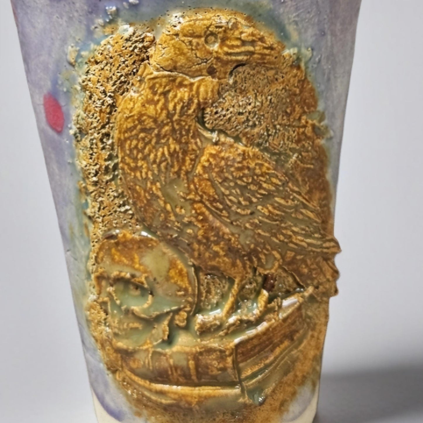 Raven Watch Ceramic Tumbler – Rosemoon Ritual Vessel, Ø8.5×12.5 cm by Red Raven Pottery