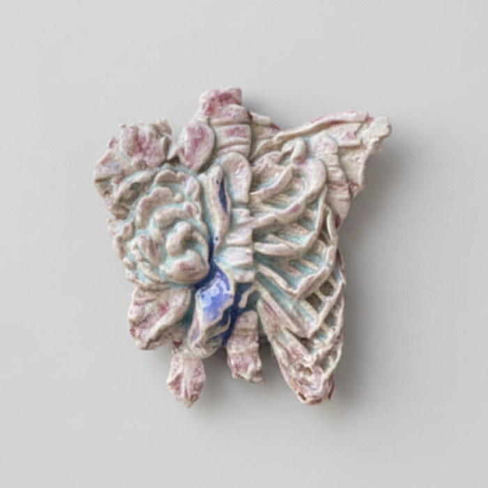 Ribcage Ceramic Magnet – Anatomical Gothic Ornament, 5 × 5 cm by Red Raven Pottery