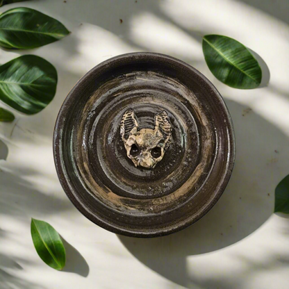 Ritual Ceramic Bat Dish – Guardian of Midnight Treasures, Ø14 ×1.5 cm by Red Raven Pottery