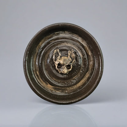 Ritual Ceramic Bat Dish – Guardian of Midnight Treasures, Ø14 ×1.5 cm by Red Raven Pottery