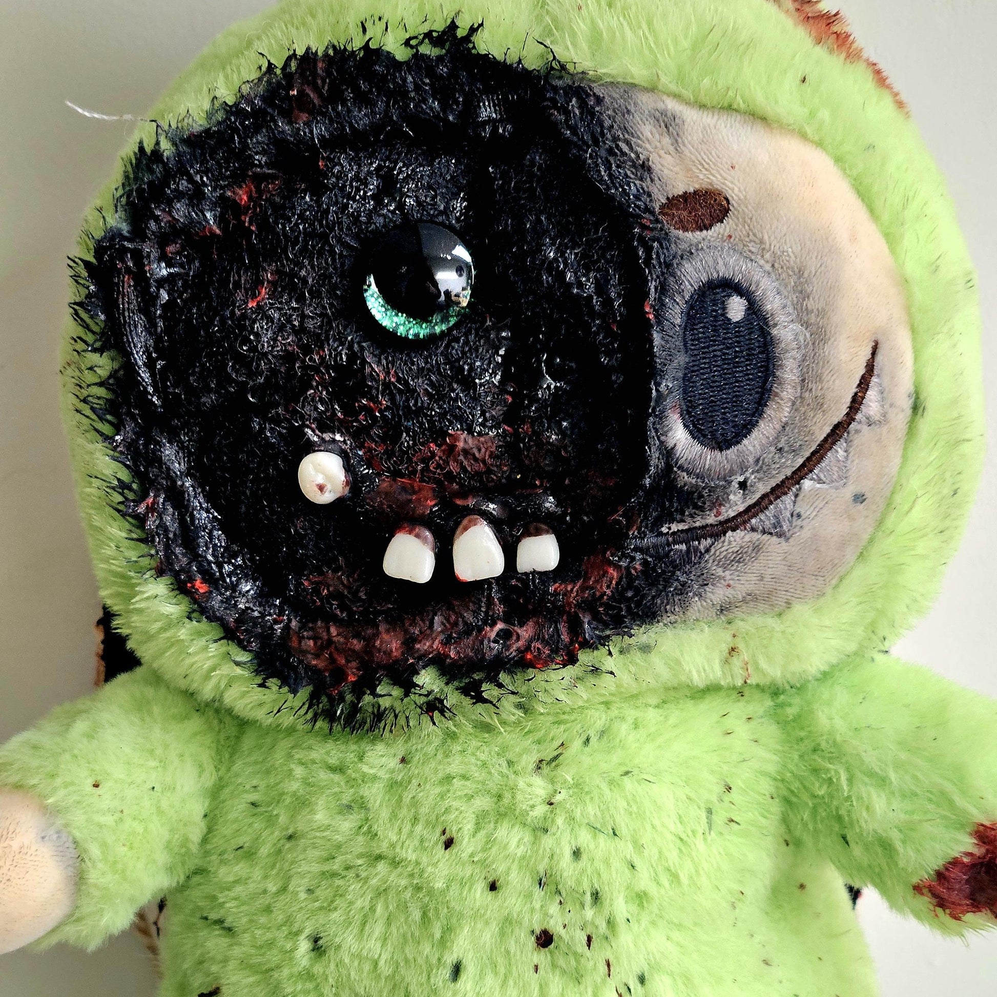 Scorched Bunny Customized Horror Plush – Creepy Wall Trophy, 28 cm by Hook & Hex