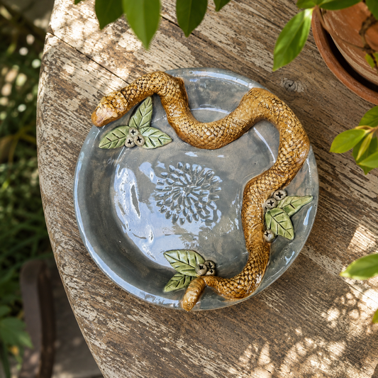 Serpent's Watch Ceramic Dish – Guardian of Curious Treasures, Ø22 × 3 cm by Red Raven Pottery