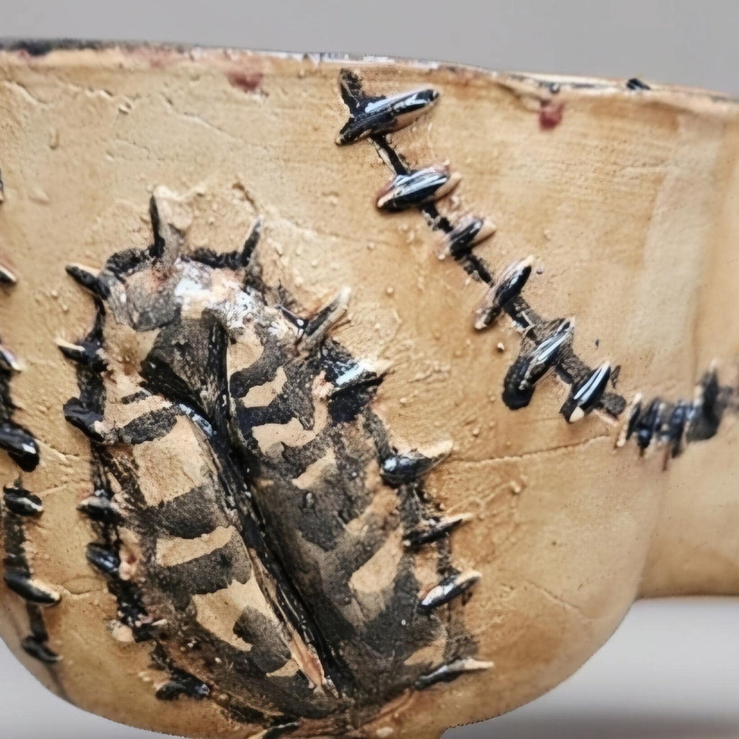 Skin Stitch Ceramic Duo Planter – Macabre Centerpiece Vessel, Ø25×11.5×12 cm by Red Raven Pottery