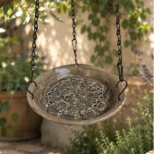 Skull Legion Ceramic Bird Feeder – Offering for Winged Visitors, Ø20 × 3 cm by Red Raven Pottery
