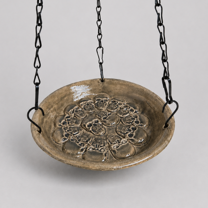 Skull Legion Ceramic Bird Feeder – Offering for Winged Visitors, Ø20 × 3 cm by Red Raven Pottery