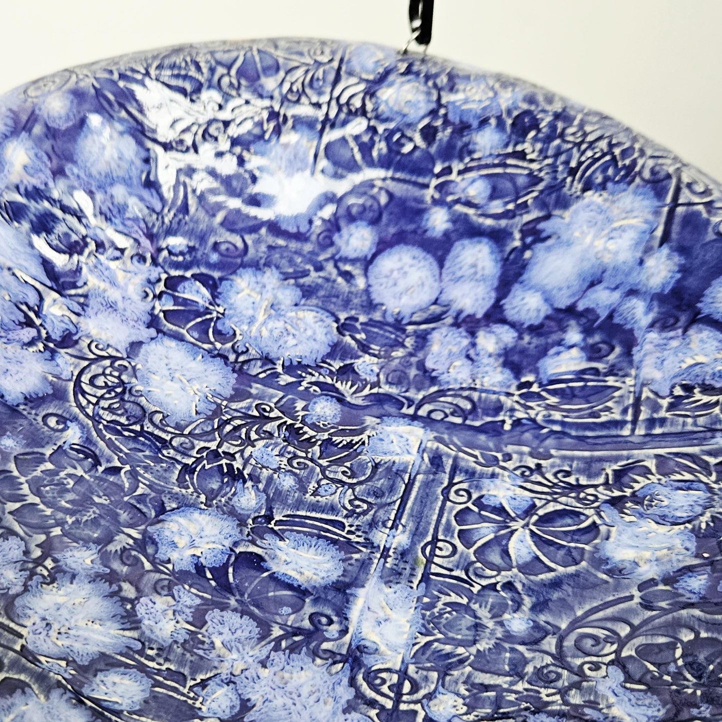 Skywell Ceramic Bird Bath – Blue Sanctuary For Garden Visitors, Ø21×3.5 cm by Red Raven Pottery