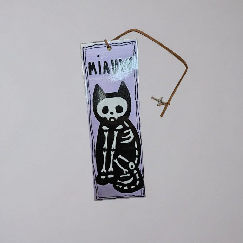 Spellbound Familiar Illustrated Bookmark – Witchy Reading Companion, 18 cm by Hook & Hex